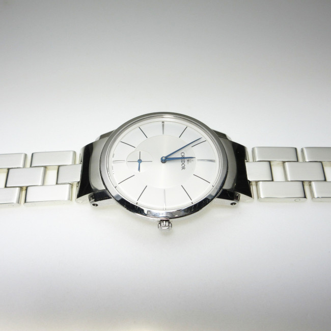 CREDOR�E�N���h�[���E�r���v�E�H�b�`�o���h�u���X���b�g